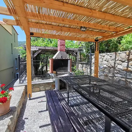 Palio Armonia Country house Palaiontsiflikion